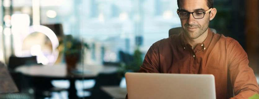 Man harrassing a coworker online